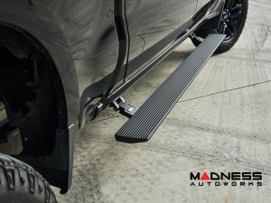 GMC Sierra Side Steps - E-Power Running Boards - Crew Cab - Body Armor 4x4